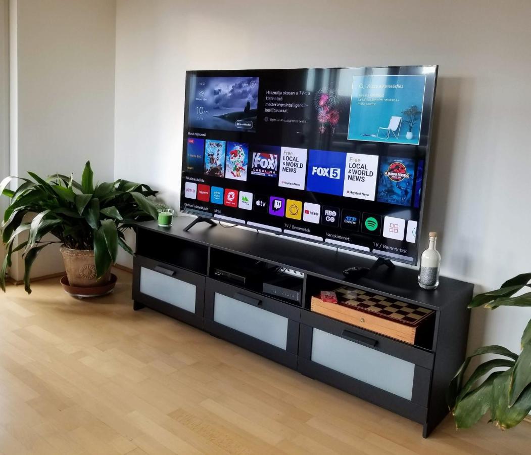 New Pest Apartman Apartment Budapest Luaran gambar