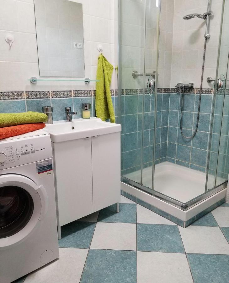 New Pest Apartman Apartment Budapest Luaran gambar