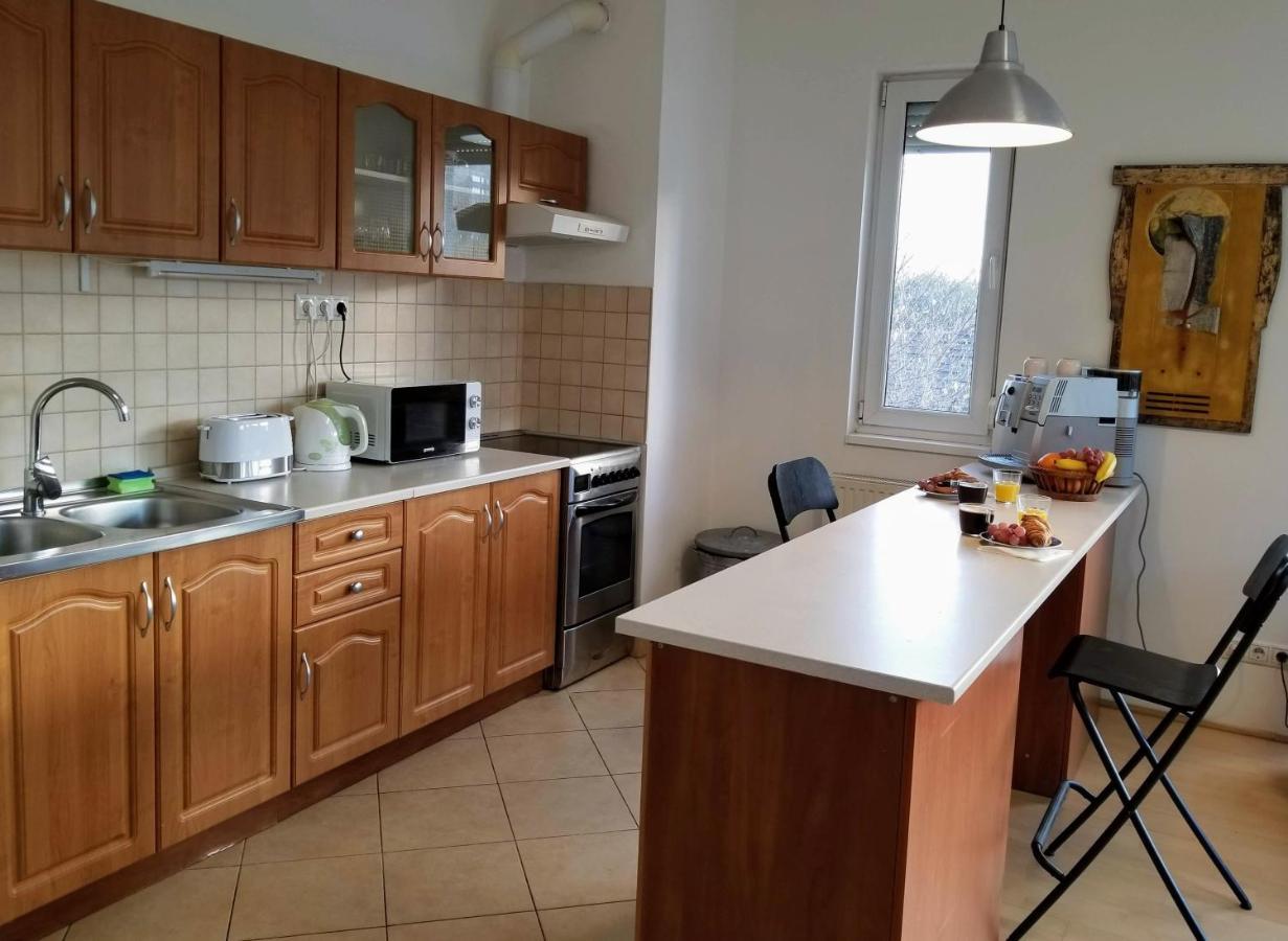 New Pest Apartman Apartment Budapest Luaran gambar
